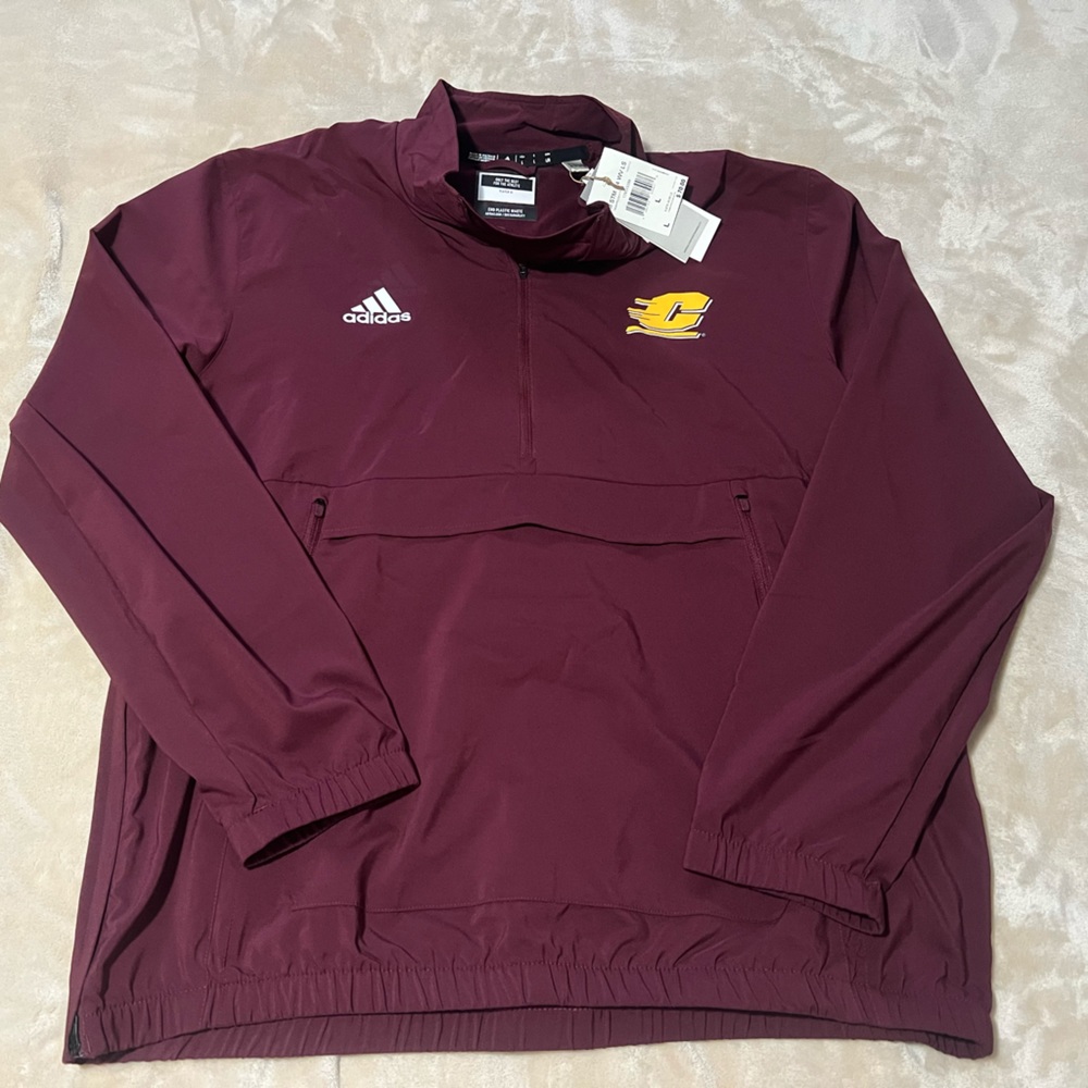 CMU pullover